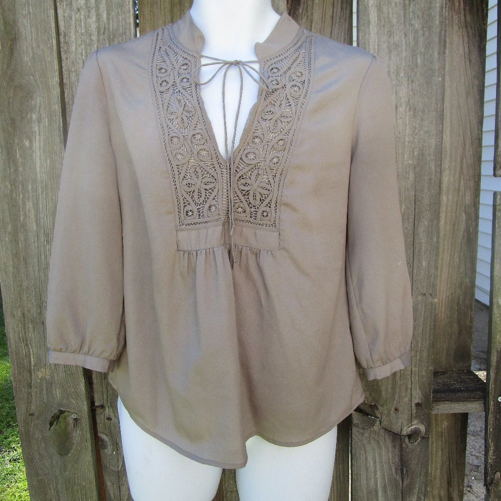 Banana Republic Women's Lightweight light Brown V Neck Boho Top Tie Sz M office